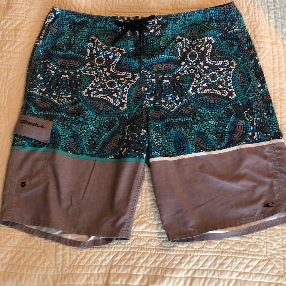 O’Neil board shorts EUC